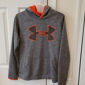 Youth Under Armour sweatshirt